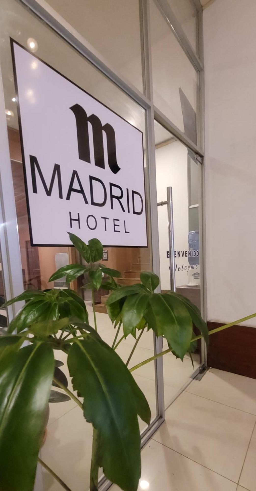 Hotel Madrid La Paz Esterno foto